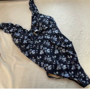 A Pea in the Pod Maternity Swimsuit L Blue Floral Ruffle Strap One Piece NWT